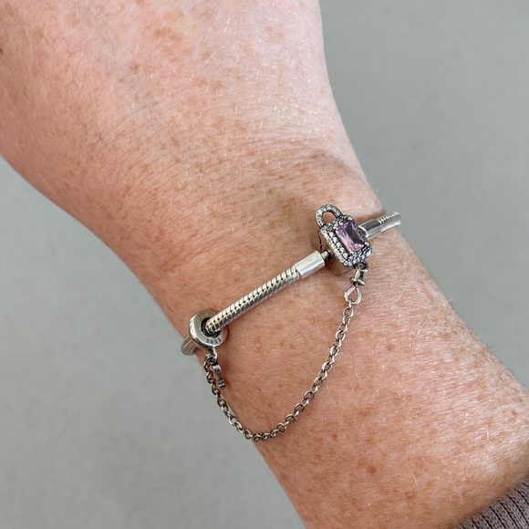 Sterling Silver 925 Lock & Key Pink Gemstone Charm Bracelet - will fit Pandora - Picture 5 of 5